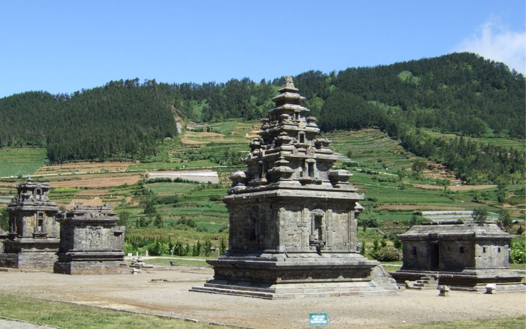 L'histoire fascinante du temple de Arjuna Dieng que vous devez connaître