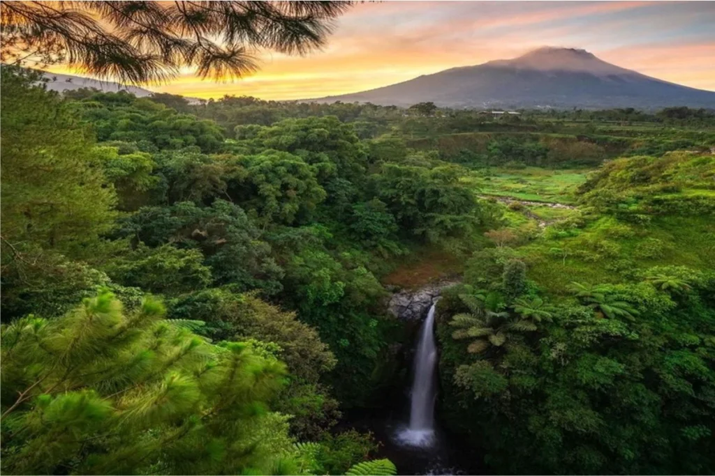 La cascade de Kedung kayang