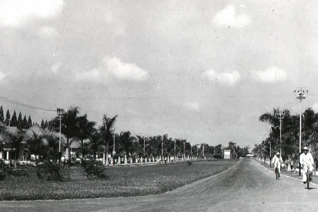 La rue de Besar Ijen