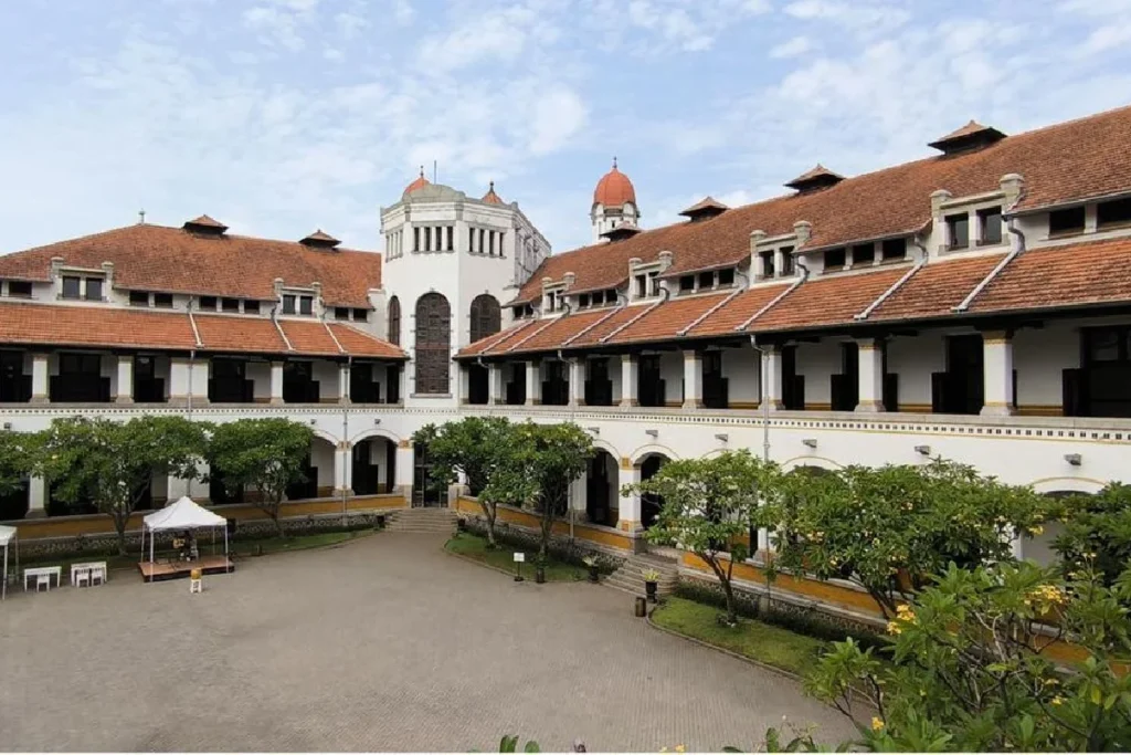 La ville avec les mille portes