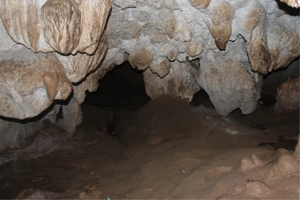 Les Cascades et Grottes de Bantimurung