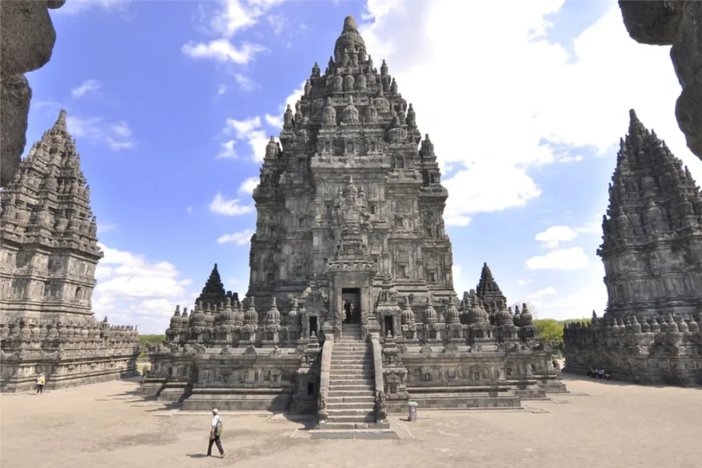 Le complexe a été inscrit au patrimoine mondial de l'UNESCO et est aujourd'hui l'un des sites touristiques les plus populaires d'Indonésie