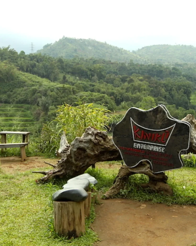 Visite d’un moulin traditionnel de café à Kiniko