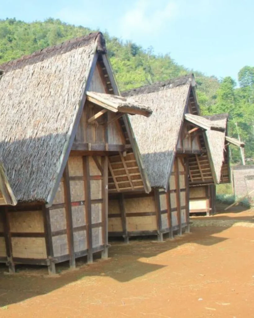 village traditionnel sundanais